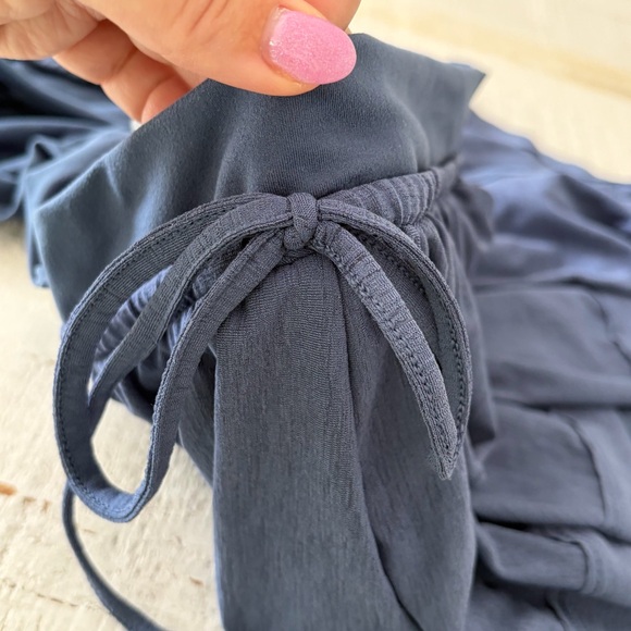 FP Movement Tempo Flow Breathe Deeper Shorts NWT size XL Blue Indigo - Picture 9 of 14